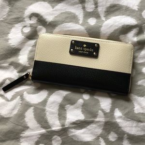 NWT Kate spade wallet